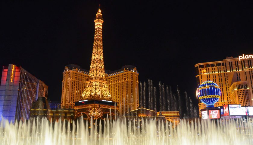Las Vegas fountains 840x480 - 5 Casino Restaurants You Must Visit