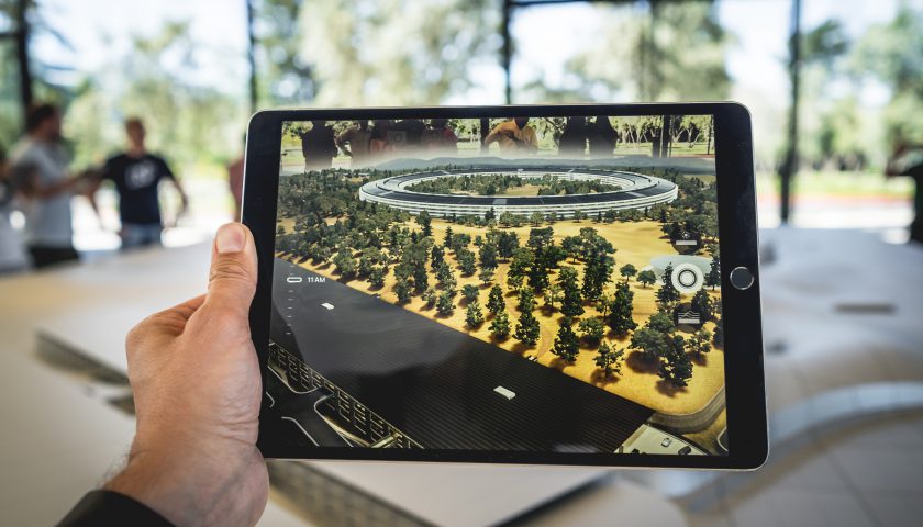 tablet 840x480 - Can You Learn How To Cook In  Augmented Reality Kitchens?